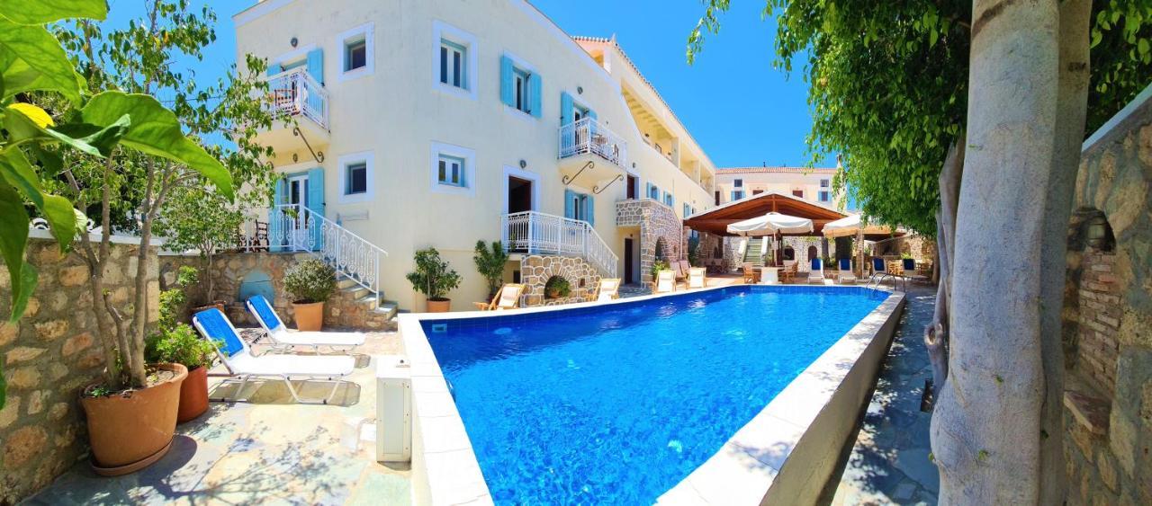 Kastro Hotel Szpécesz Kültér fotó