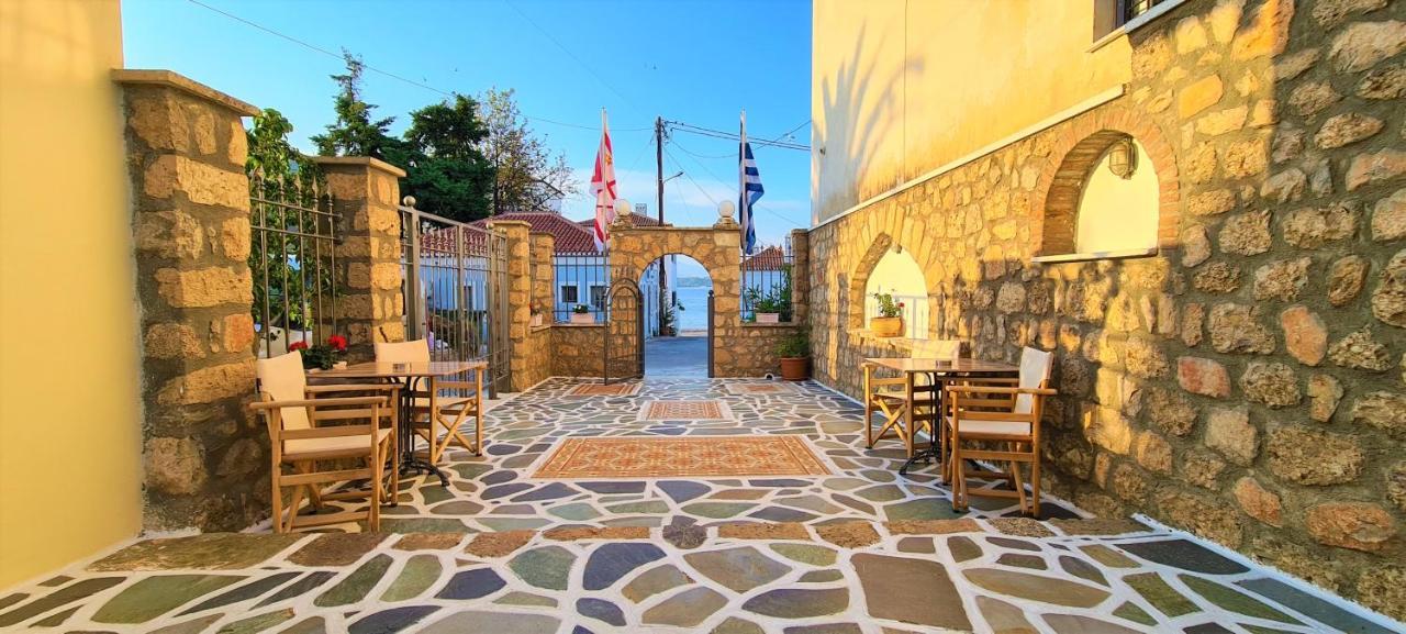Kastro Hotel Szpécesz Kültér fotó