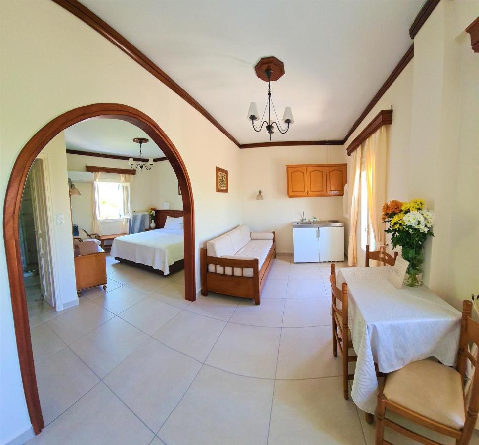 Kastro Hotel Szpécesz Szoba fotó