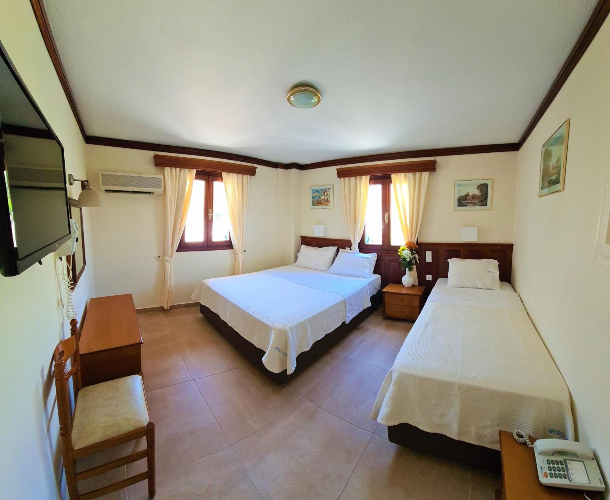 Kastro Hotel Szpécesz Szoba fotó